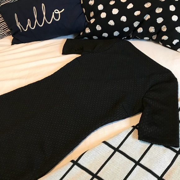 Zara Dresses & Skirts - NWOT Midi Zara black dress. Size M